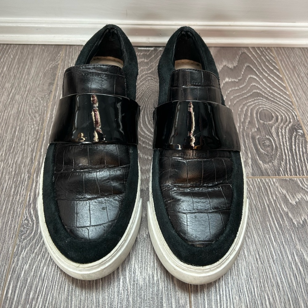 Clark’s - Size 7